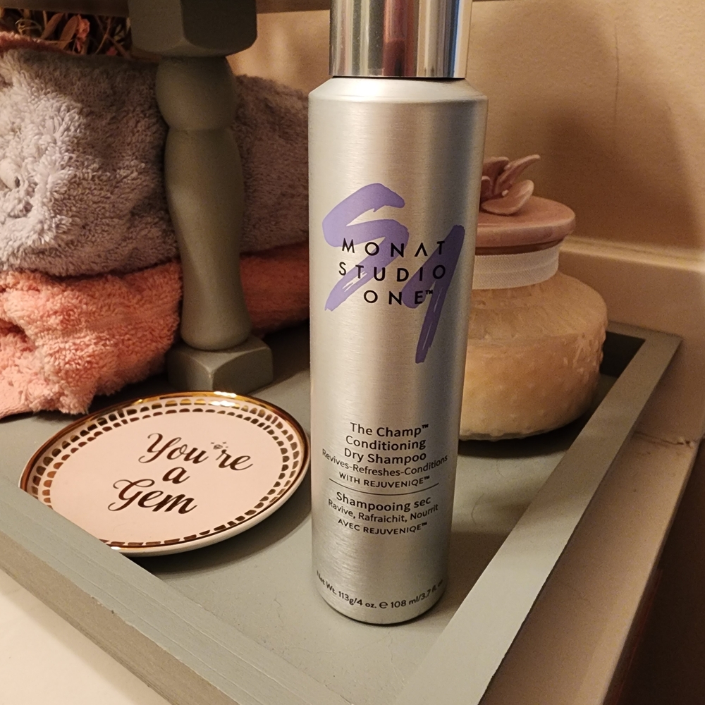 Monat Studio One Silver Dry Shampoo